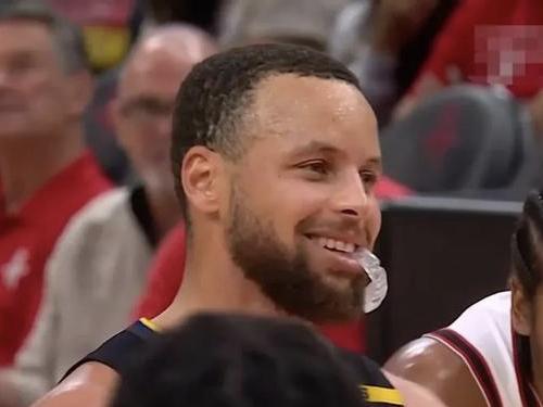 勇士力克快船晋级季后赛 三分火力成关键